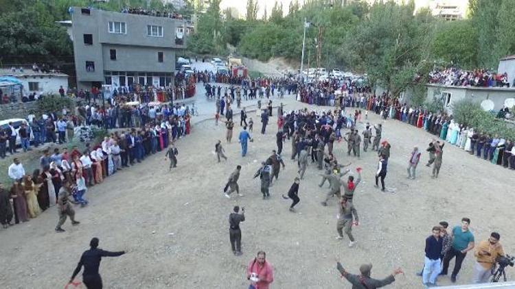 Uluderede dronelu aşiret düğünü