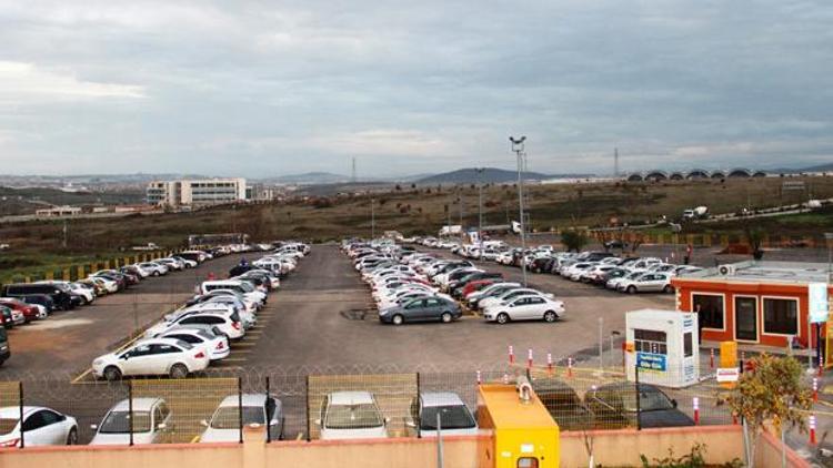 Her bir ana caddede bir katlı otopark olmalı