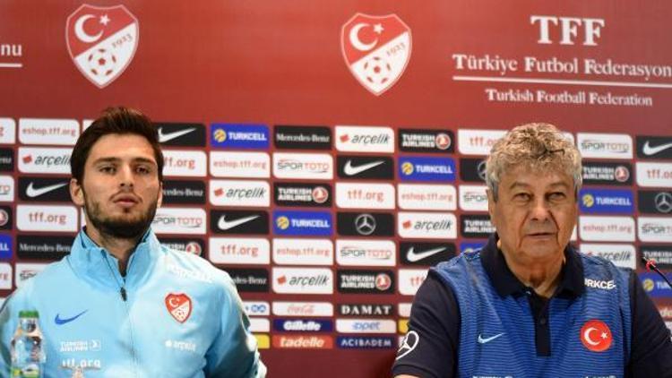 Lucescu: Türk futboluna yeni bir nesil yaratmak üzereyiz (Geniş Haber)
