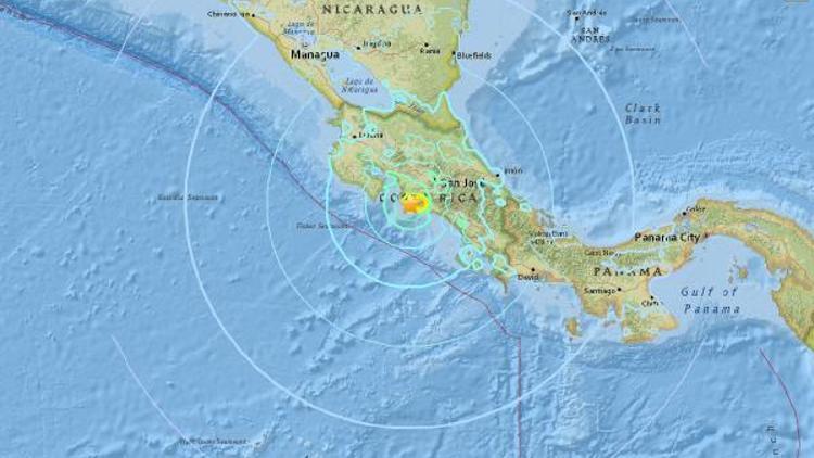 Kosta Rikada deprem
