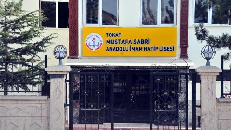 Tokatta, okula Mustafa Sabri Efendi isminin verilmesine tepki