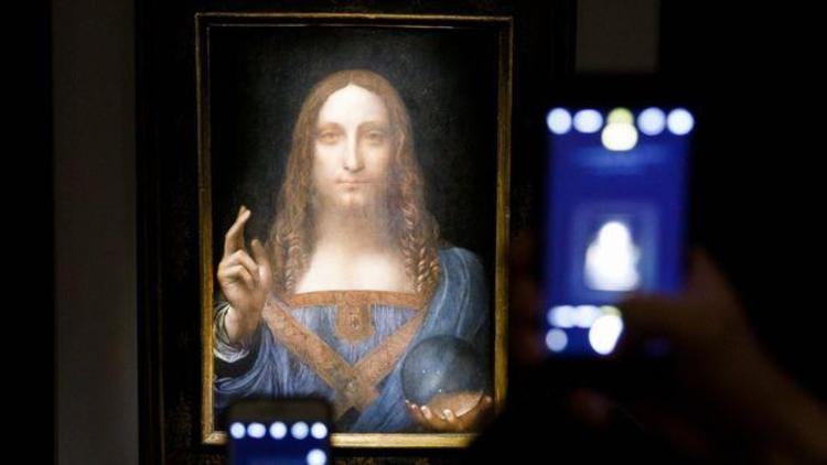 Leonardo da Vincinin Dünyanın Kurtarıcısı tablosu 450 milyon dolarlık rekor fiyata satıldı