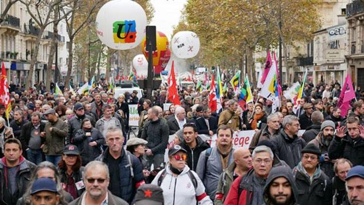 Macron’un ‘liberal reformları’ 170 noktada protesto edildi