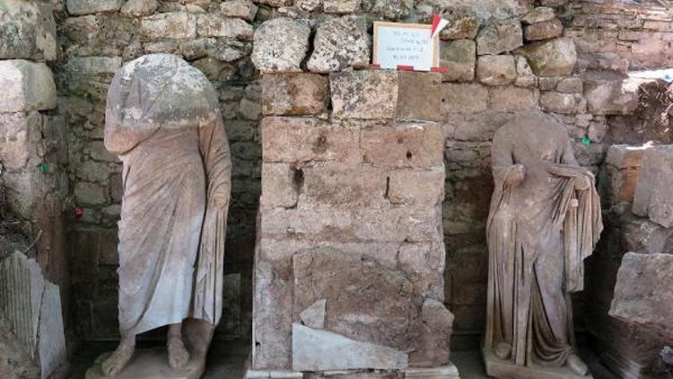 Sidede bulunan Roma dönemi heykelleri restore ediliyor