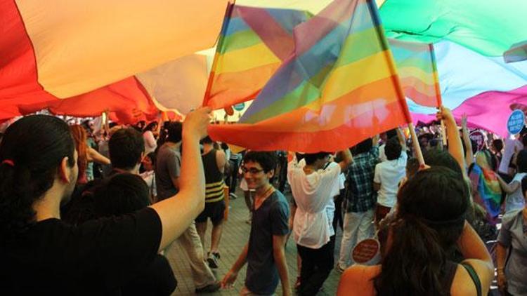 Ankarada LGBTT ve LGBTİ etkinlikleri yasaklandı