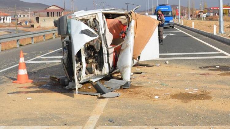 Sarıoğlan’da trafik kazası: 5 ağır yaralı