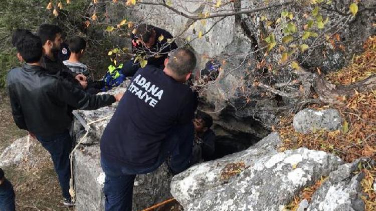 Mağarada mahsur kalan 2 kişiyi jandarma kurtardı