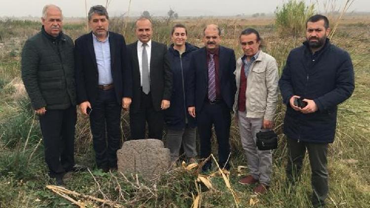 Kırıkhanda Kayı Boyu damgalı mezar taşları