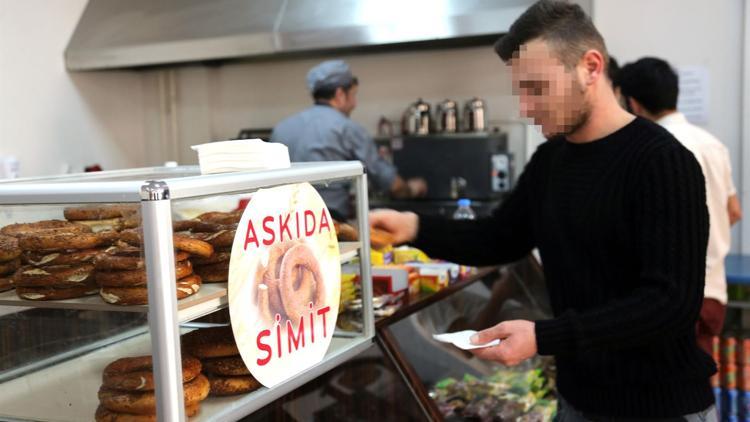 Üniversitede ‘askıda simit’ uygulaması