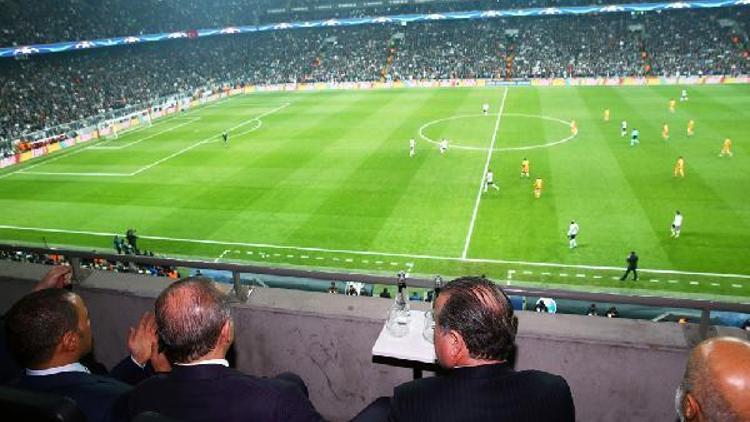 Cumhurbaşkanı Erdoğan Beşiktaş maçını locada izliyor