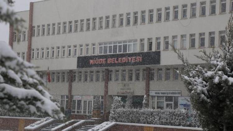 Niğde Belediyesinin karla mücadelesi başladı