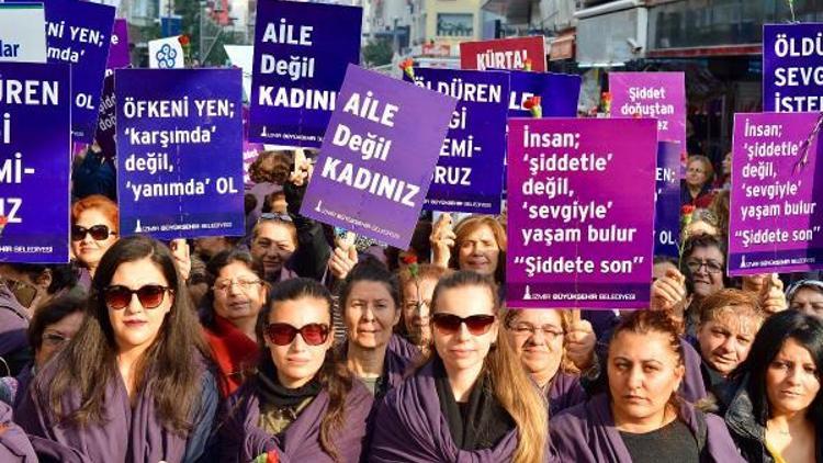 Kadına şiddet kırmızı su dolu şırıngayla protesto edilecek