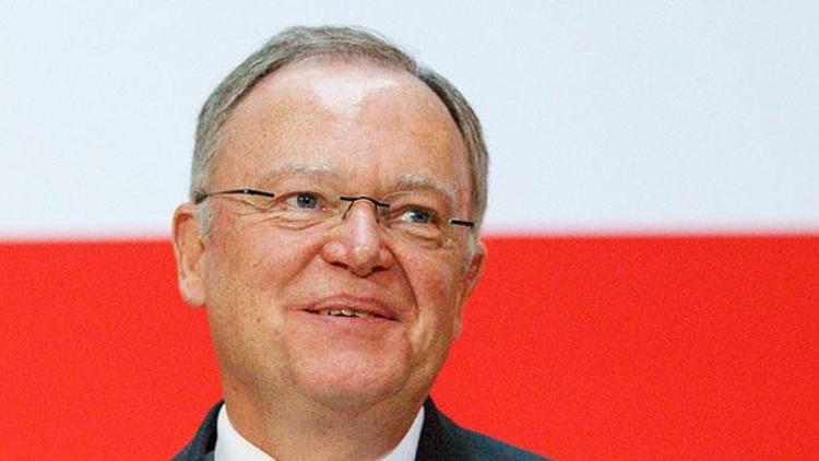 Aşağı Saksonyada SPD-CDU koalisyonu göreve başladı