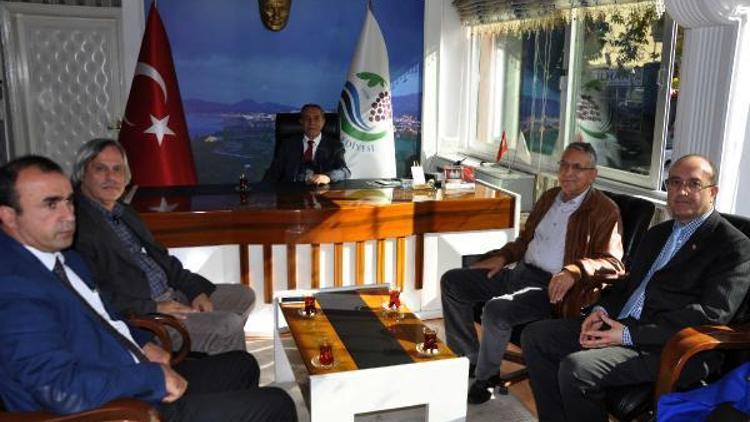 Başkan Özdemir’e ziyaret