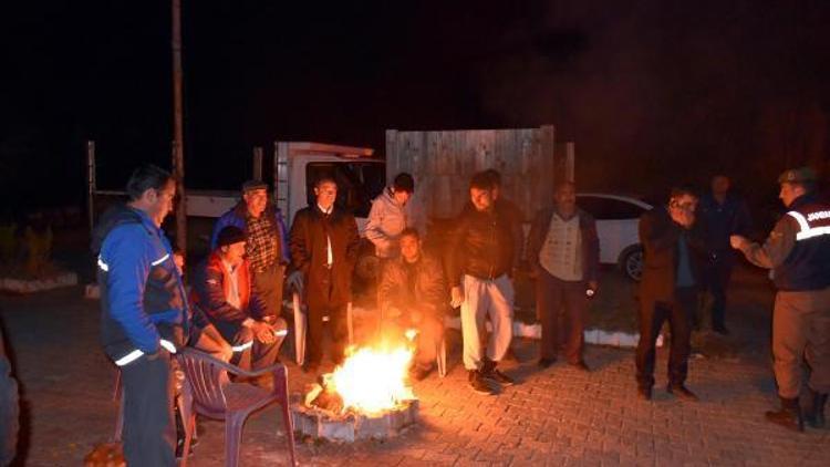 Deprem korkusu ile dışarıda sabahladılar