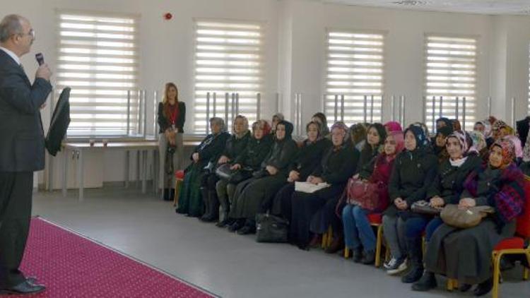 Bünyanda aile içi iletişim semineri düzenlendi