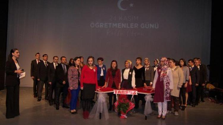 Mersinde 24 Kasım Öğretmenler Günü kutlandı