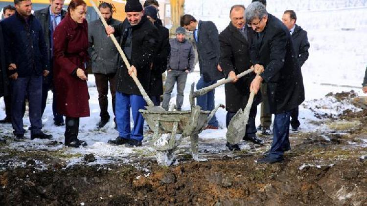 ARÜ’de anaokulu ve kreş temeli atıldı