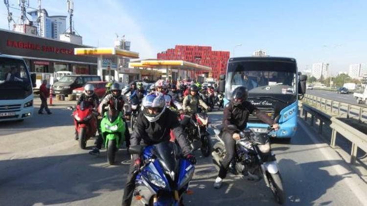 Motosikletliler Turkstunt için toplandı