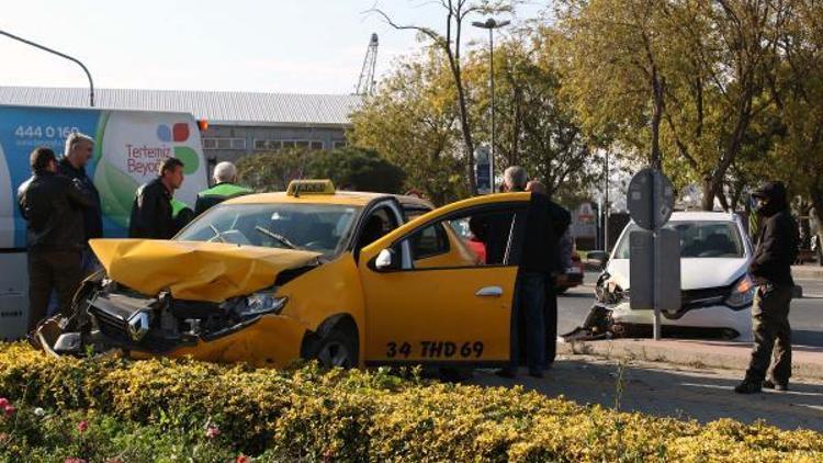 Beyoğlunda trafik kazası: 1 yaralı