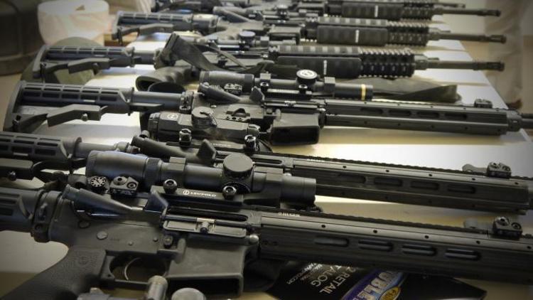 Kara Cumada 200 binden fazla silah satıldı