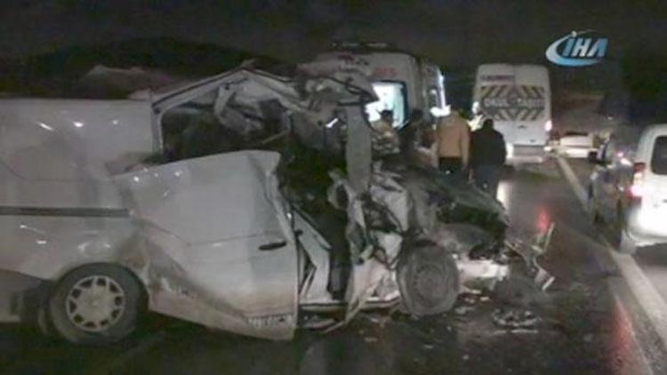 İstanbulda feci kaza: 1 ölü, 1 yaralı
