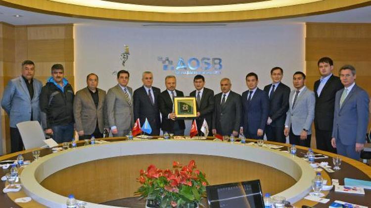 Kazakistanlı iş adamları AOSB’yi ziyaret etti