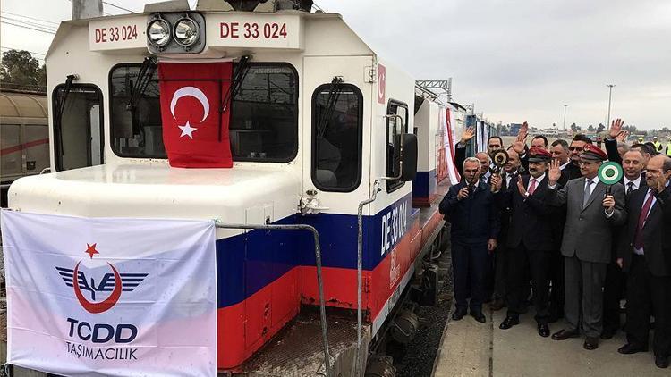 Dev projede ilk tren yola çıktı