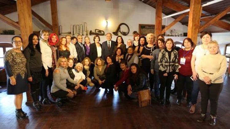 İzmir kadın meclisleri Selçukta toplandı