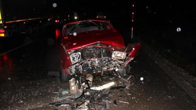Konyada iki otomobil çarpıştı: 9 yaralı