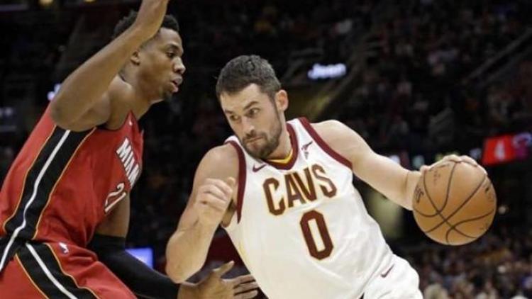 LeBron oyundan atıldı, Kevin Love 38 sayı attı