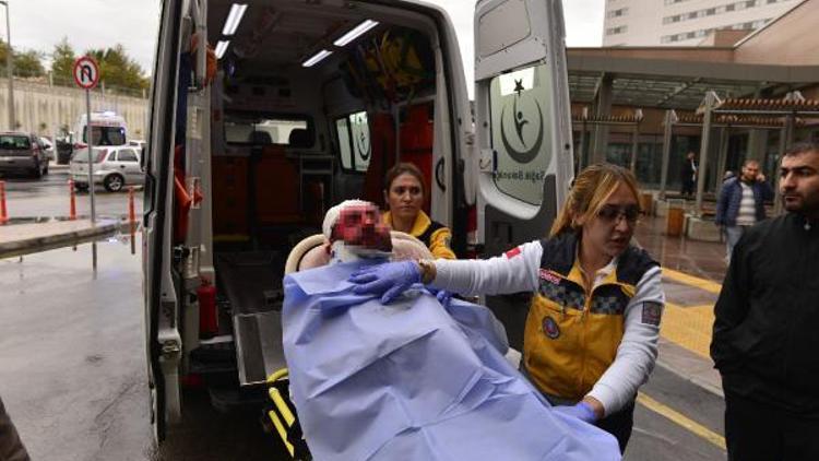 Görenleri ağlatan şiddet; Uyurken üzerine kızgın yağ döktü, başına satırla vurdu