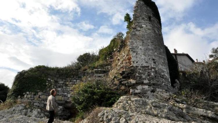 Amasra Kalesinde yıkılma tehlikesi