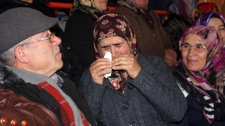 TOKİ kurasında oğlunun adı çıkınca mutluluk gözyaşı döktü