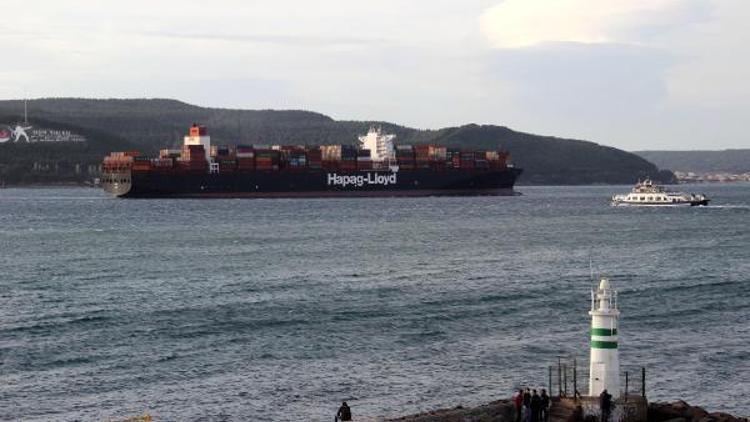 366 metrelik gemi Çanakkale Boğazını kapattı