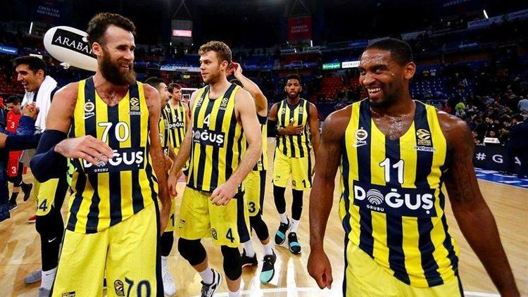 Fenerbahçe Doğuş tırmanıyor CSKA zirveden inmiyor...
