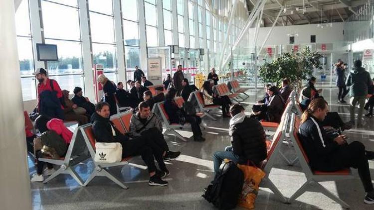 Sivas Belediyespora uçak arızası engeli
