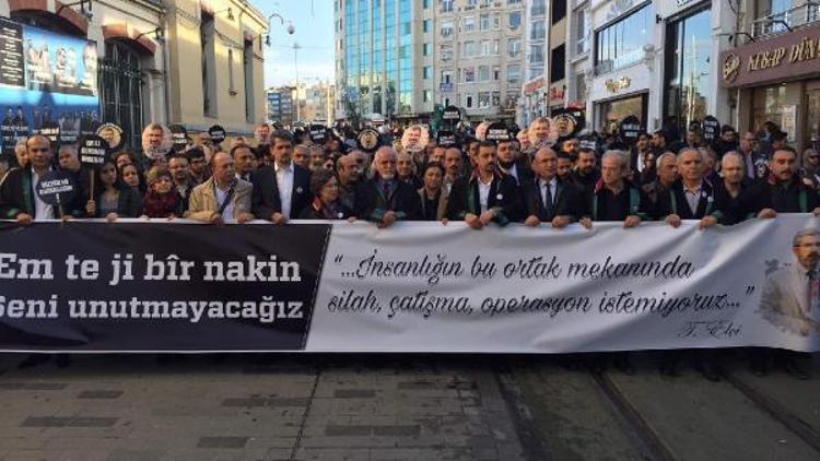 Baro Başkanlarından Tahir Elçi için İstiklal Caddesinde yürüyüş