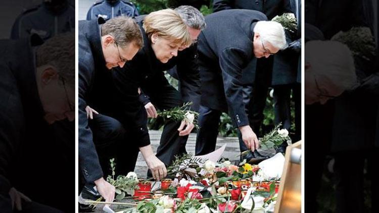 Noel saldırısında ölenlerin aileleri Merkel’e tepkili