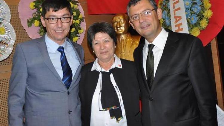 CHP Kırkağaçta yeni başkan Kadriye Öztekin