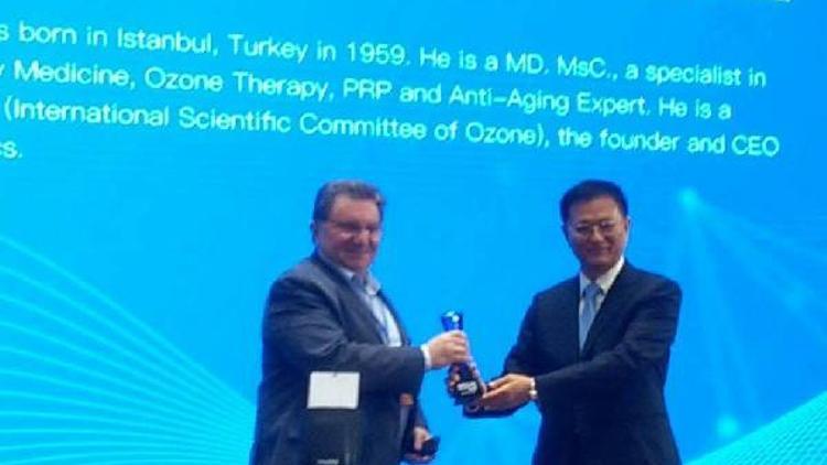 Türk doktora Çin’den ödül