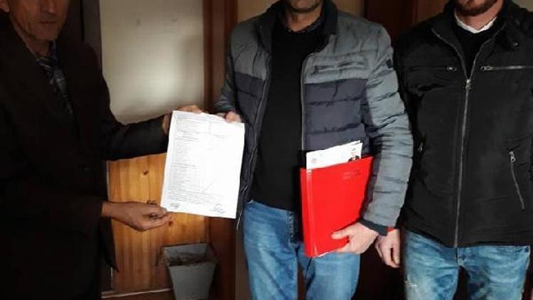 CHP Tomarza ilçe başkanı Demirezen mazbatasını aldı