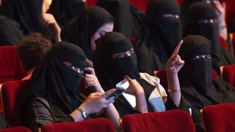 Suudi Arabistandan bir adım daha Sinema yasağı kalkıyor