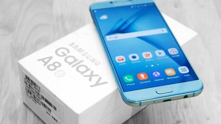 Samsungtan çift ön kameralı Galaxy A8 Plus