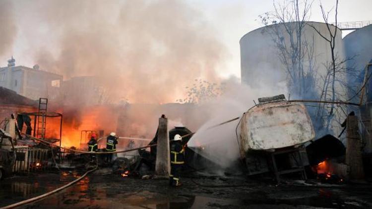 Adanada yangın korkuttu/ Ek fotoğraflar