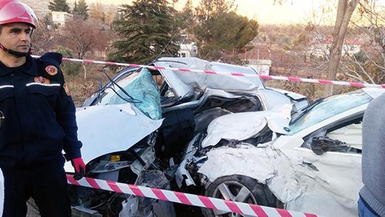 Gaziantepte trafik kazası: 2 ölü, 3 yaralı