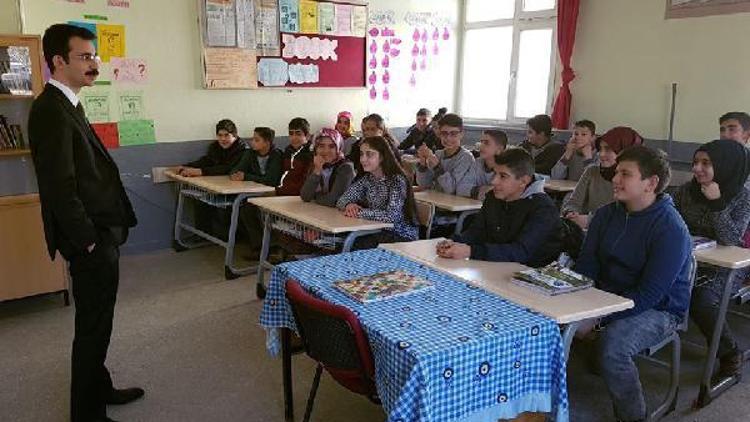 Çamardı Kaymakamı Şam’dan öğrencilere kaymakamlık dersi