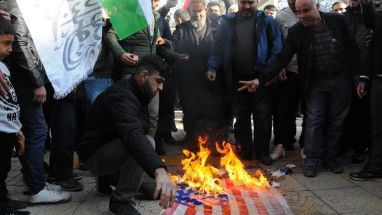 Gaziantepte, Kudüs protestosunda ABD bayrağı yakıldı