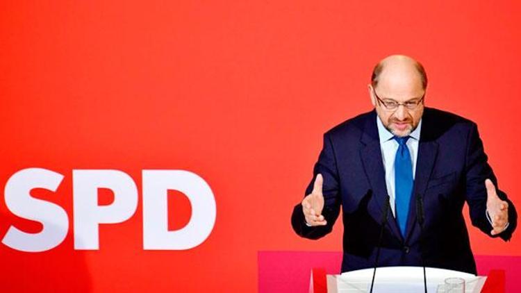 SPD, sol kanat ve gençlere rağmen görüşmeleri başlattı