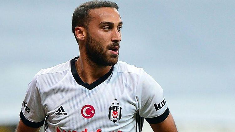 Cenk Tosun yılın futbolcusu seçildi